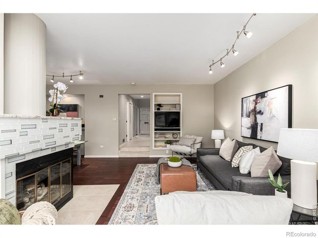 345 Harrison Street, Denver, CO 80206