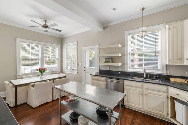 13 Smith Place, Charleston, SC 29401