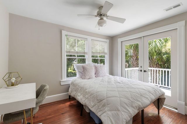 13 Smith Place, Charleston, SC 29401