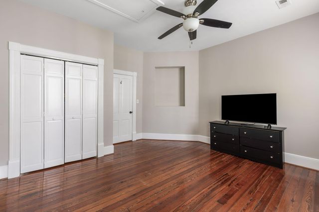 13 Smith Place, Charleston, SC 29401