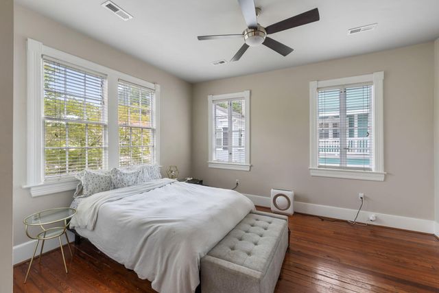13 Smith Place, Charleston, SC 29401