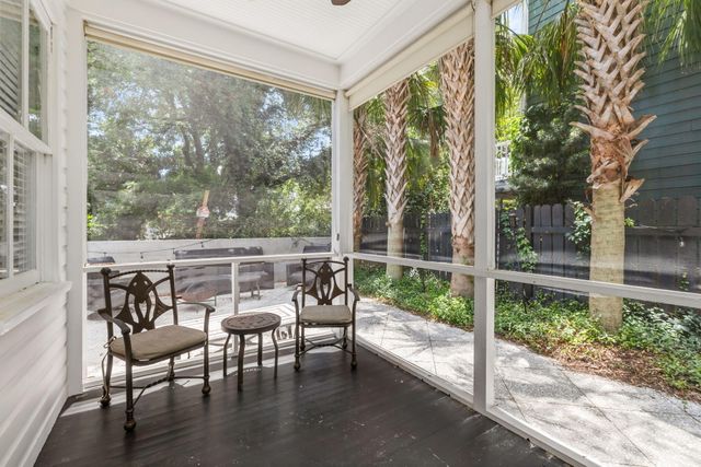 13 Smith Place, Charleston, SC 29401