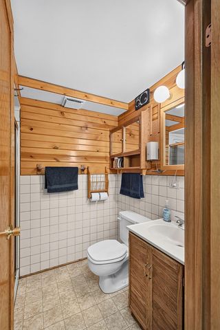 3974 Woodview Drive, Vadnais Heights, MN 55127