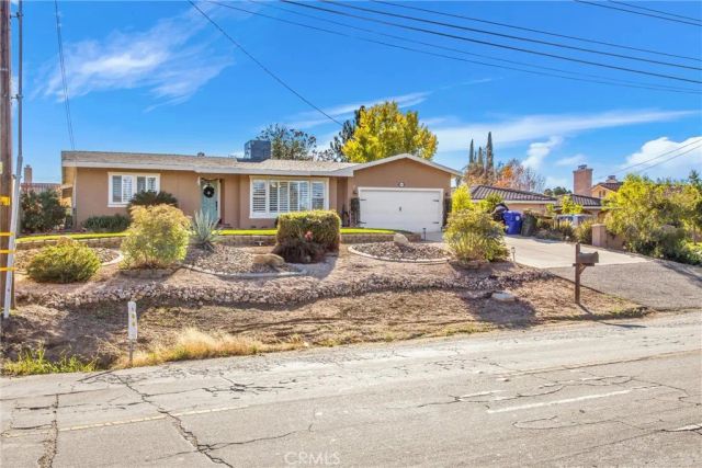 33969 Avenue E, Yucaipa, CA 92399