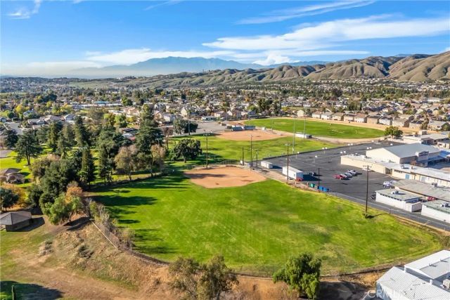 33969 Avenue E, Yucaipa, CA 92399