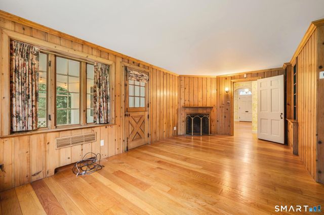 33 Coit Lane, Norwich, CT 06360