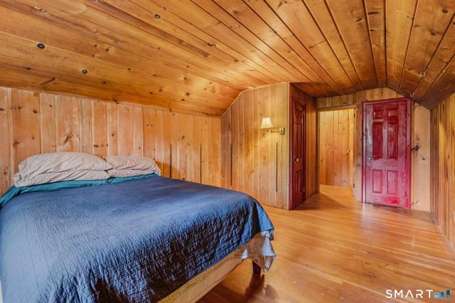 33 Coit Lane, Norwich, CT 06360