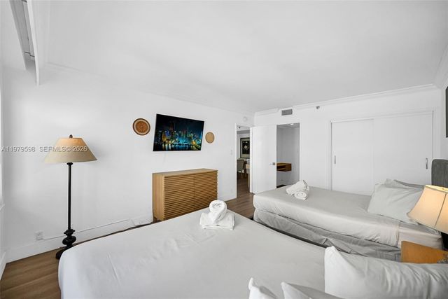 5225 Collins Ave 1214, Miami Beach, FL 33140