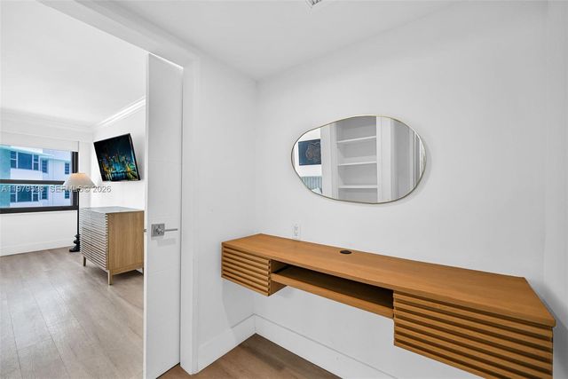 5225 Collins Ave 1214, Miami Beach, FL 33140