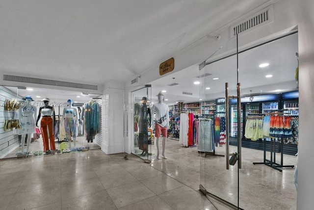 5225 Collins Ave 1214, Miami Beach, FL 33140