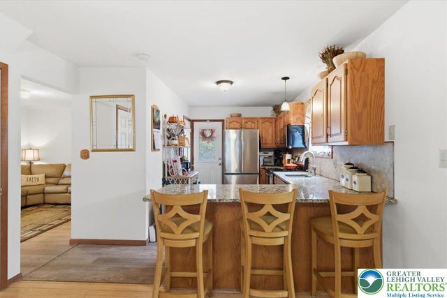 30 Ledgewood Court, East Stroudsburg, PA 18302