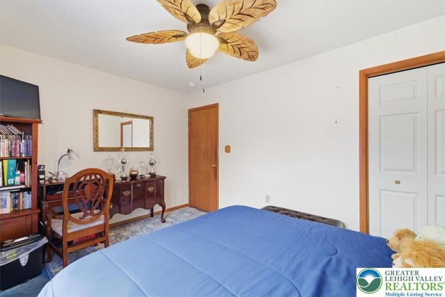 30 Ledgewood Court, East Stroudsburg, PA 18302