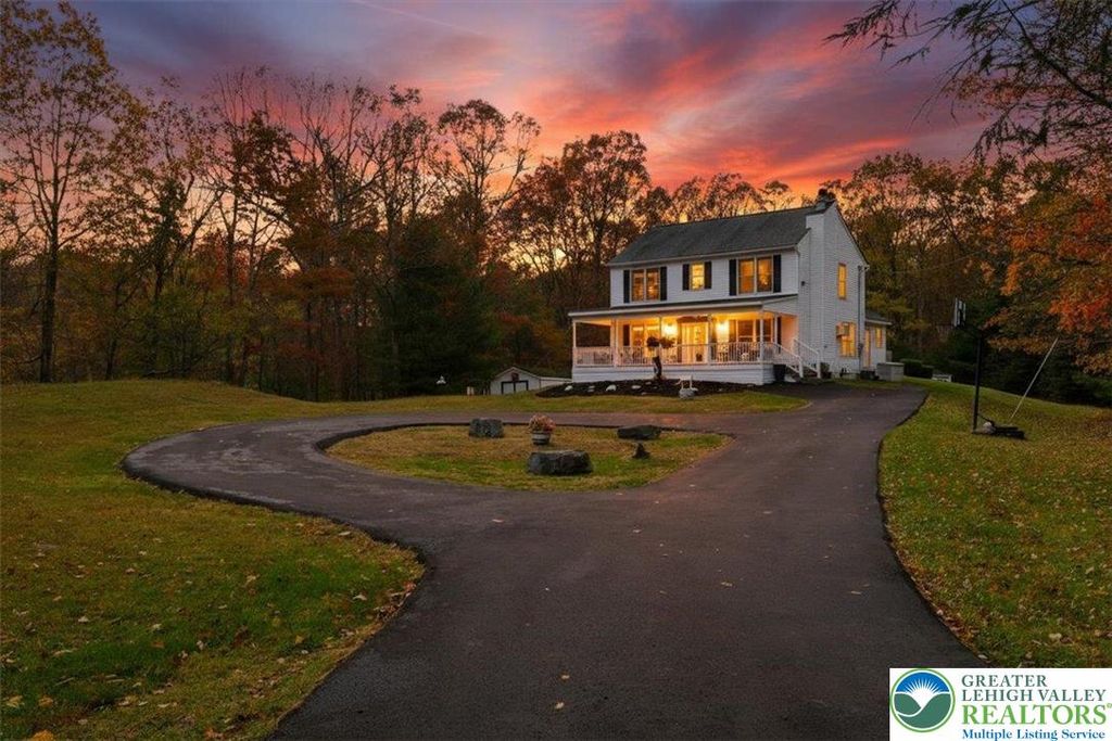 30 Ledgewood Court, East Stroudsburg, PA 18302