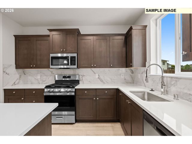 1445 W 13TH, La Center, WA 98629