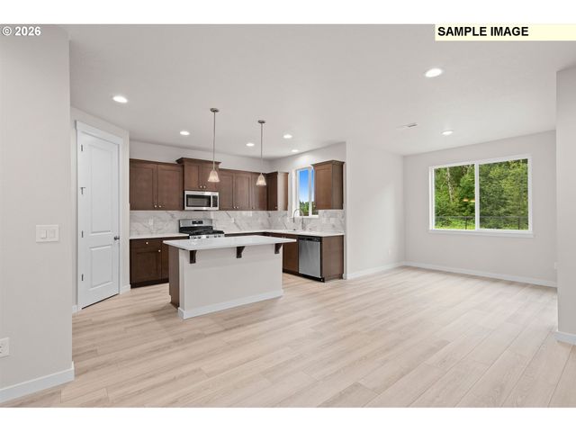 1445 W 13TH, La Center, WA 98629