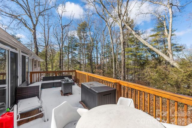 11 N Marley Drive, Flat Rock, NC 28731