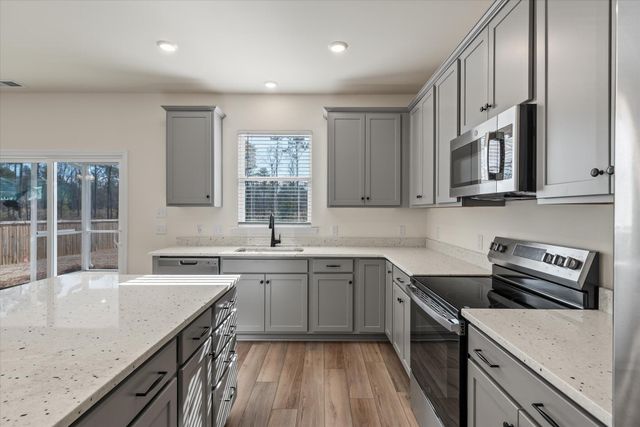 206 Palfrey Drive, Ridgeville, SC 29472