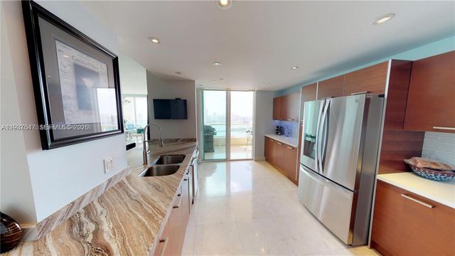 3330 NE 190th St MPH15, Aventura, FL 33180