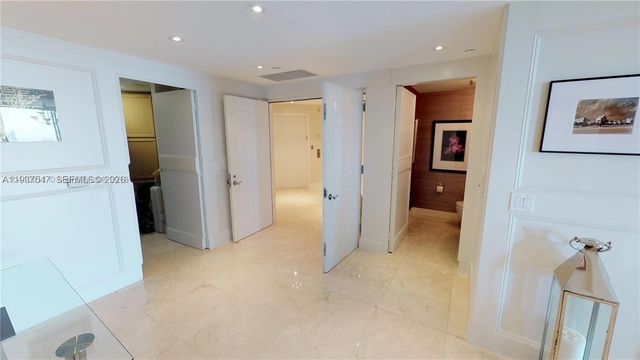 3330 NE 190th St MPH15, Aventura, FL 33180