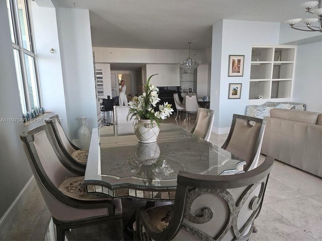 3330 NE 190th St MPH15, Aventura, FL 33180