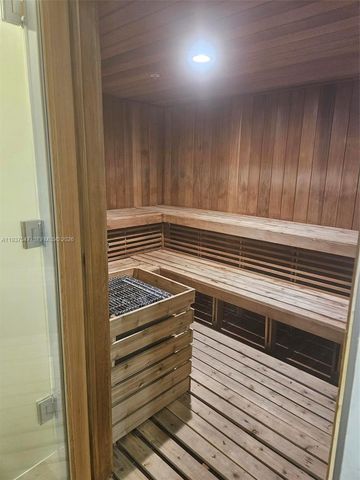 3330 NE 190th St MPH15, Aventura, FL 33180