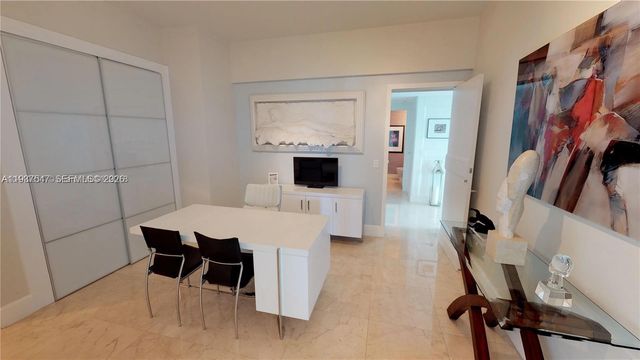 3330 NE 190th St MPH15, Aventura, FL 33180