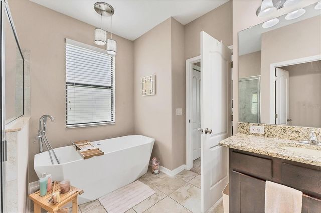 9123 RAES CREEK PLACE, Palmetto, FL 34221