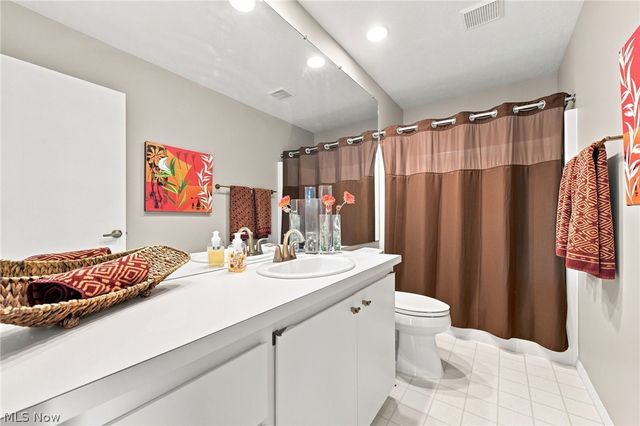12380 Kronos Court, Strongsville, OH 44149
