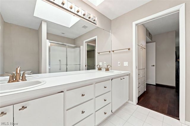 12380 Kronos Court, Strongsville, OH 44149