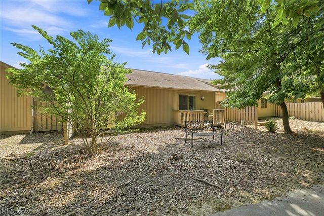 12380 Kronos Court, Strongsville, OH 44149