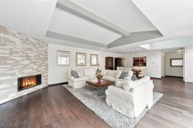 12380 Kronos Court, Strongsville, OH 44149