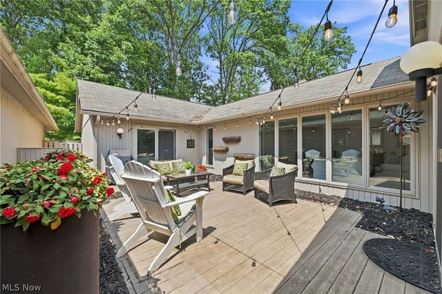 12380 Kronos Court, Strongsville, OH 44149
