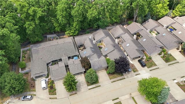 12380 Kronos Court, Strongsville, OH 44149
