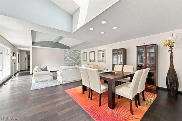 12380 Kronos Court, Strongsville, OH 44149