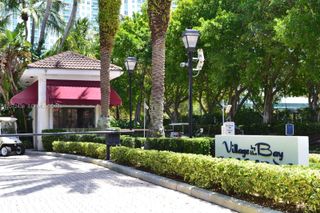 3215 NE 184 Street 14302, Aventura, FL 33160