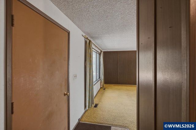 635 SW 56th St, Corvallis, OR 97333