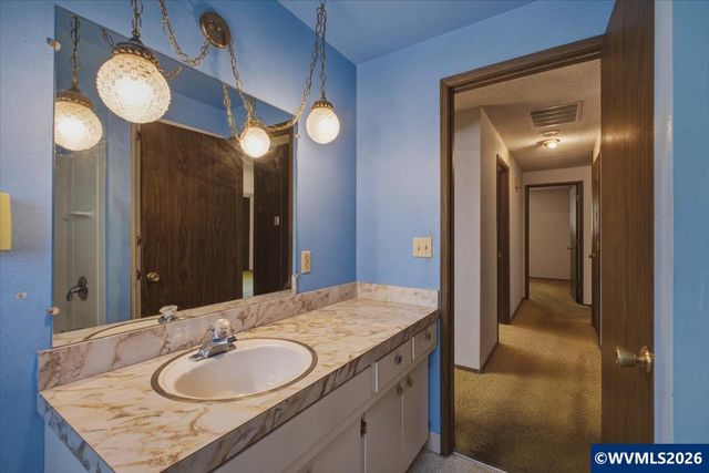 635 SW 56th St, Corvallis, OR 97333