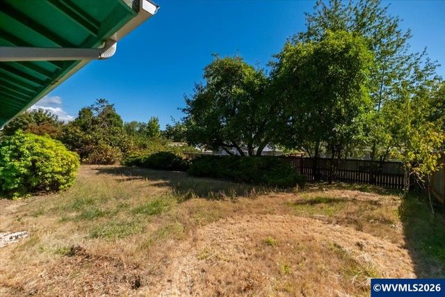 635 SW 56th St, Corvallis, OR 97333