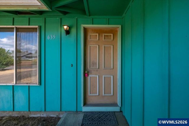 635 SW 56th St, Corvallis, OR 97333