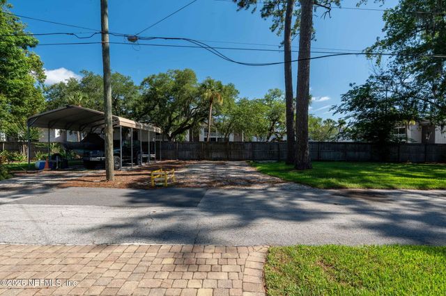 5530 GALEWIND Lane, Jacksonville, FL 32211