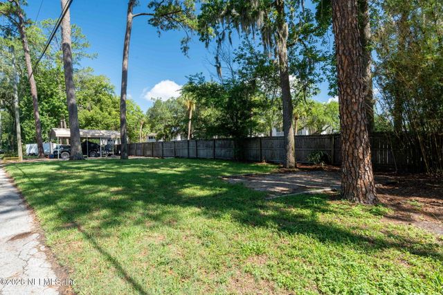 5530 GALEWIND Lane, Jacksonville, FL 32211
