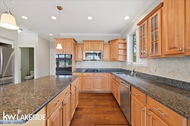 38823 E Archer Drive, Harrison Twp, MI 48045