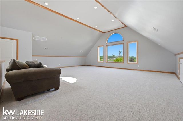 38823 E Archer Drive, Harrison Twp, MI 48045