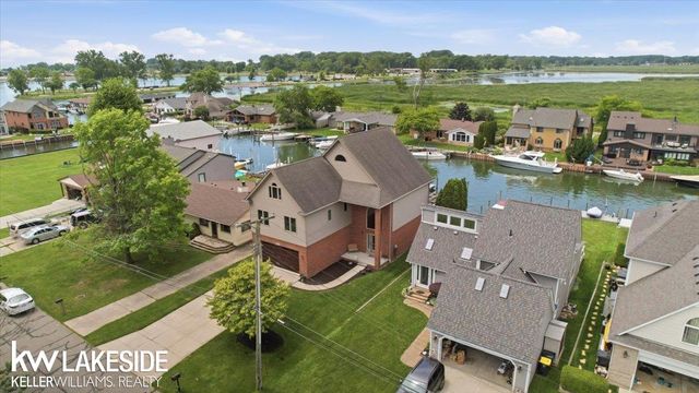 38823 E Archer Drive, Harrison Twp, MI 48045