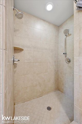 38823 E Archer Drive, Harrison Twp, MI 48045