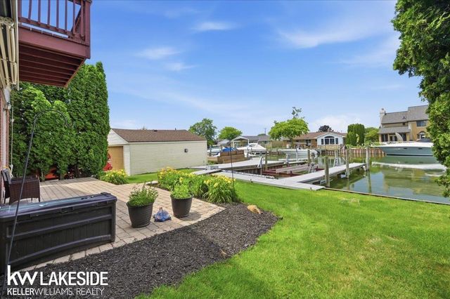 38823 E Archer Drive, Harrison Twp, MI 48045