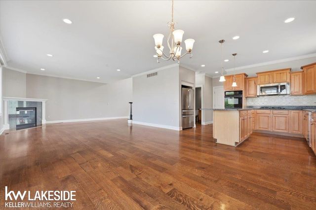 38823 E Archer Drive, Harrison Twp, MI 48045