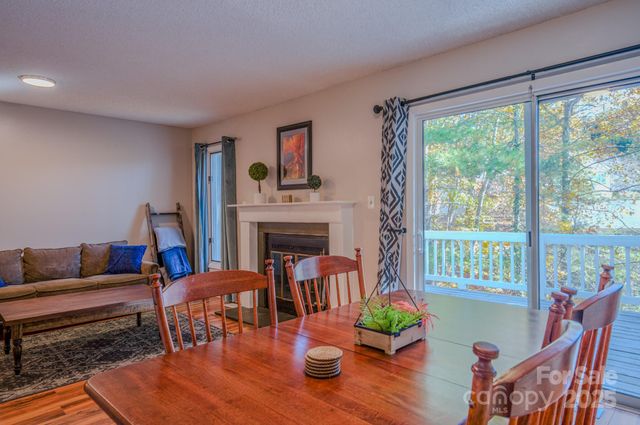 43 Hollybrook Drive, Asheville, NC 28803