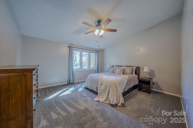 43 Hollybrook Drive, Asheville, NC 28803