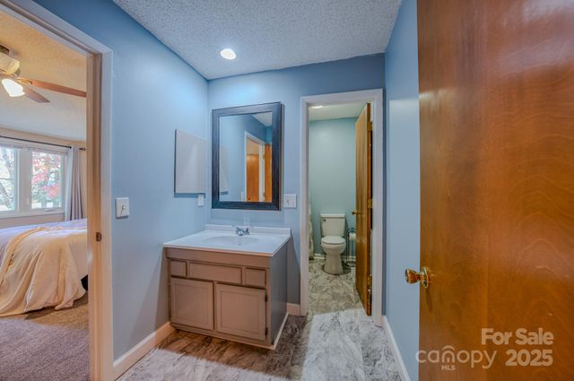 43 Hollybrook Drive, Asheville, NC 28803